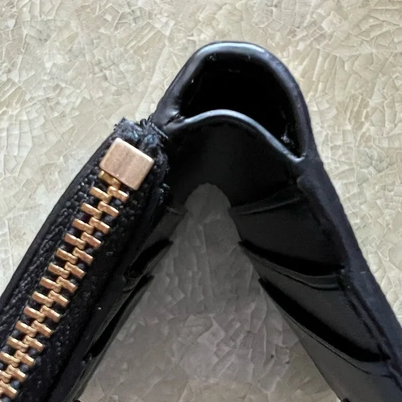 Kate Spade Black Wallet - Picture 8 of 9